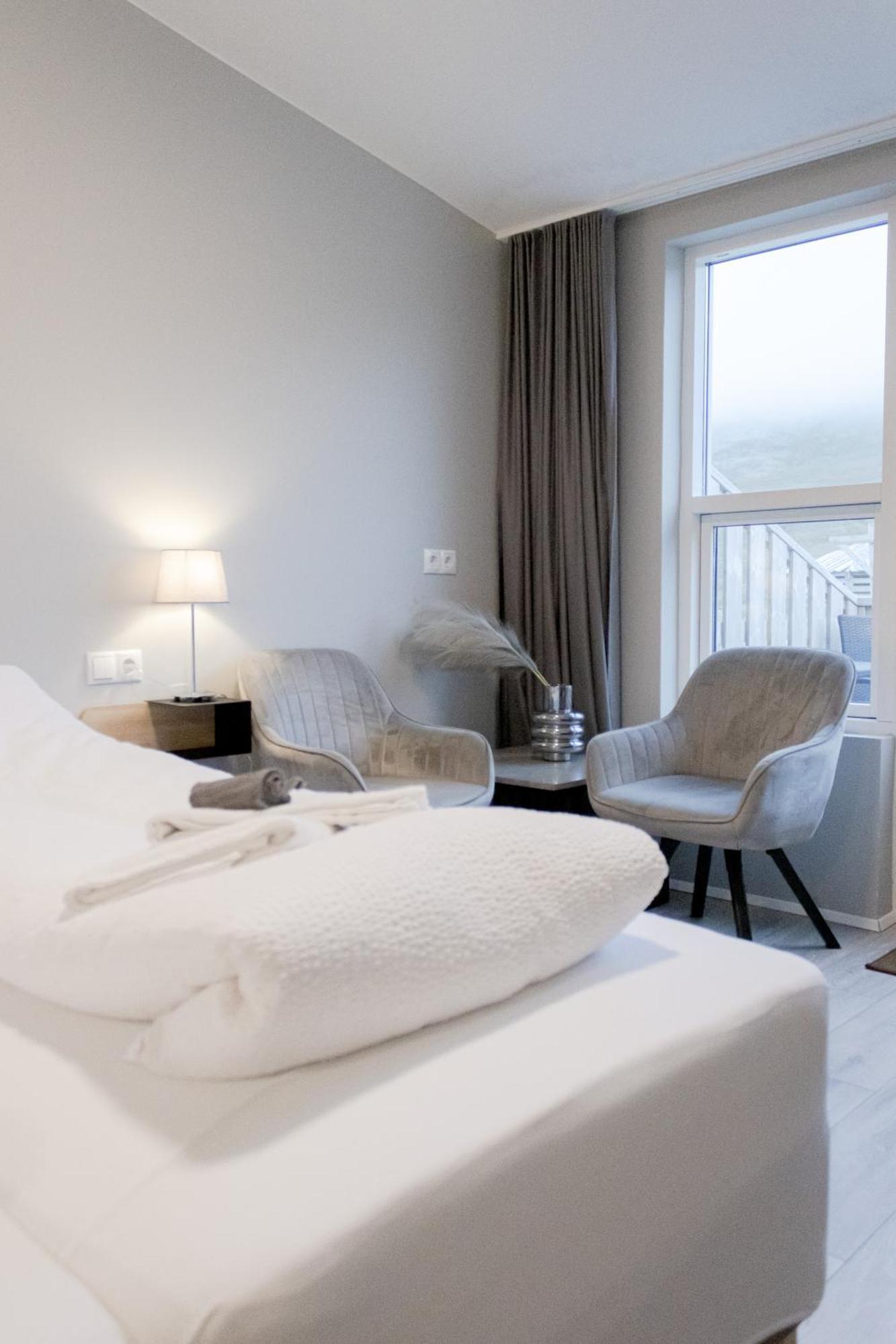 Urdartindur Guesthouse And Cottages Northurfjorthur Oda fotoğraf