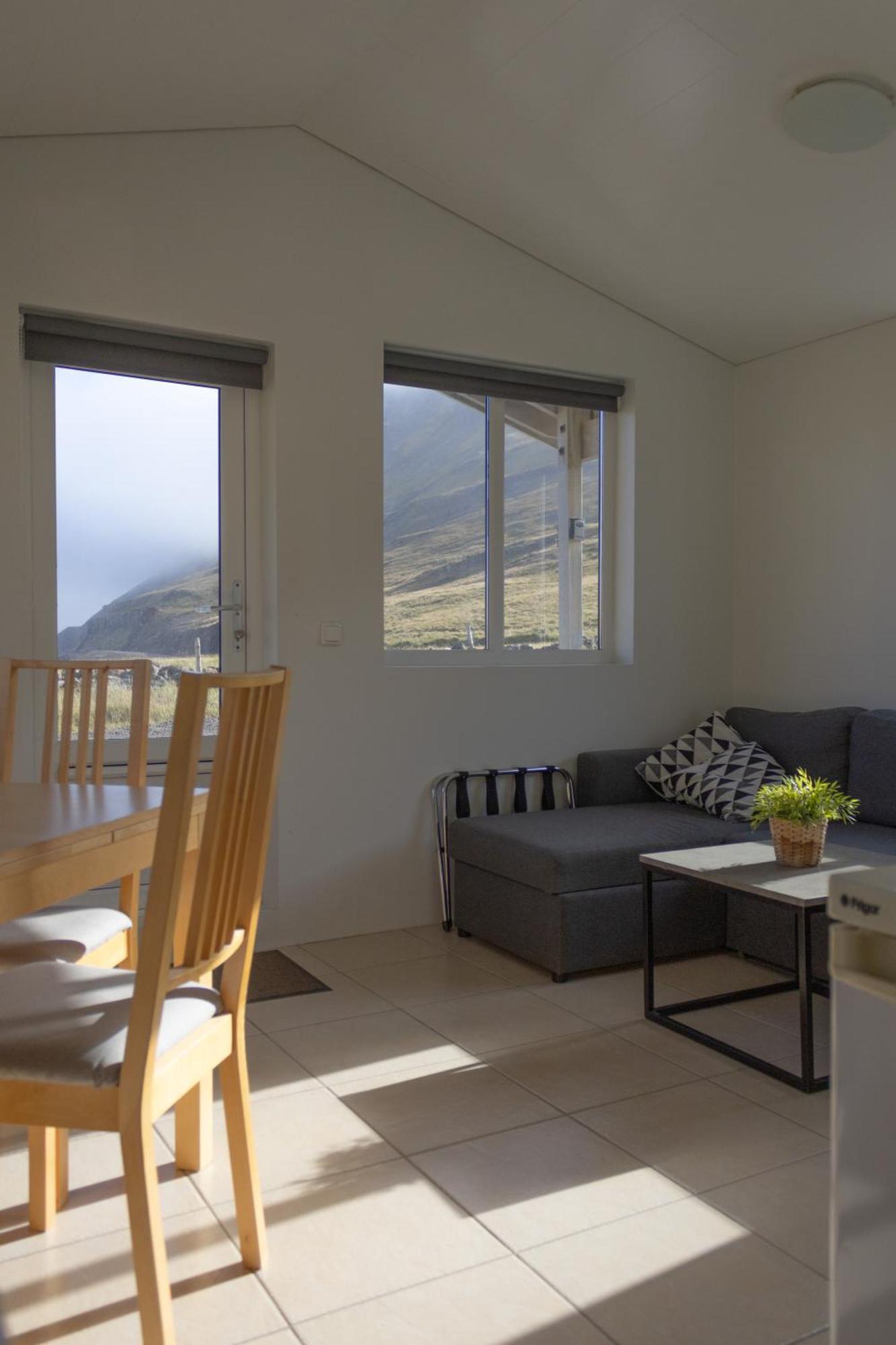 Urdartindur Guesthouse And Cottages Northurfjorthur Oda fotoğraf