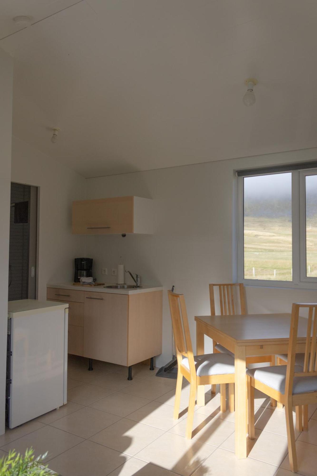 Urdartindur Guesthouse And Cottages Northurfjorthur Oda fotoğraf
