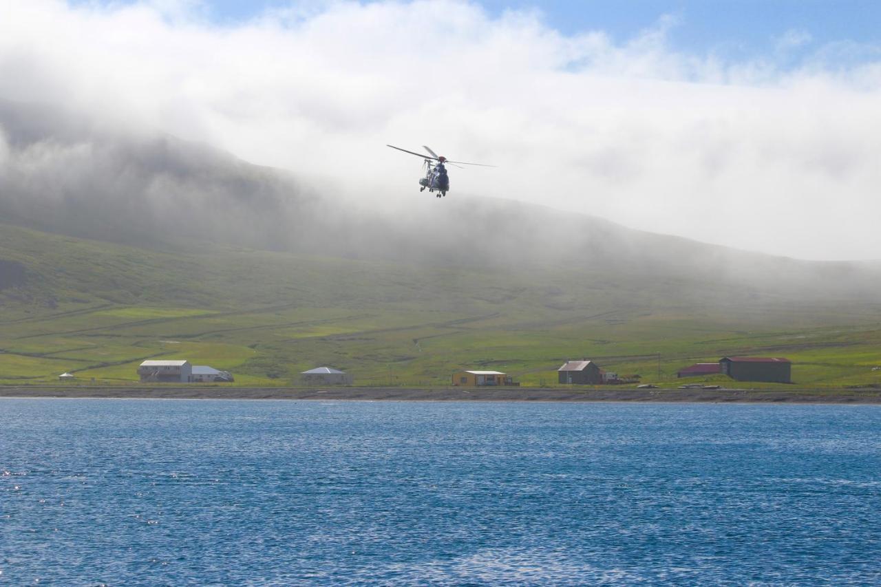 Urdartindur Guesthouse And Cottages Northurfjorthur Dış mekan fotoğraf